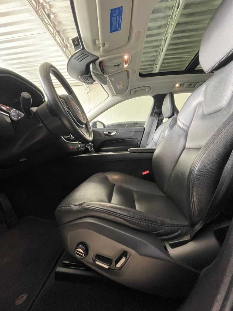 VOLVO XC60 D5 MOMENTUM 2.0 AWD 2018/2019