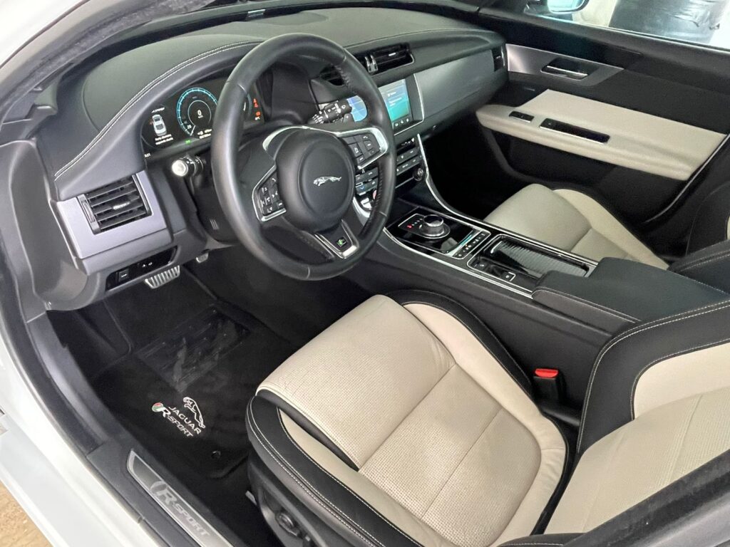 JAGUAR XF F-SPORT 2.0 TURBO 2016/2017