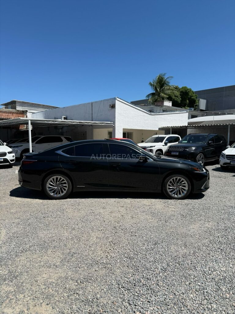 LEXUS ES300H 2.5 HYBRID CVT 2022/2022