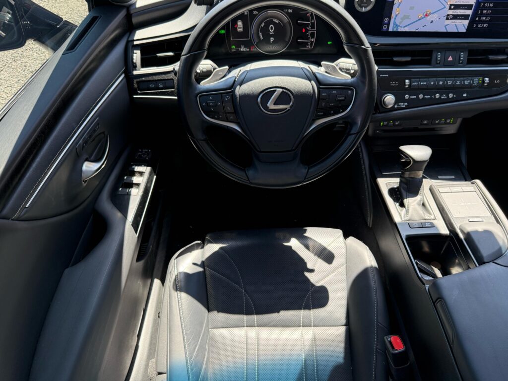 LEXUS ES300H 2.5 HYBRID CVT 2022/2022