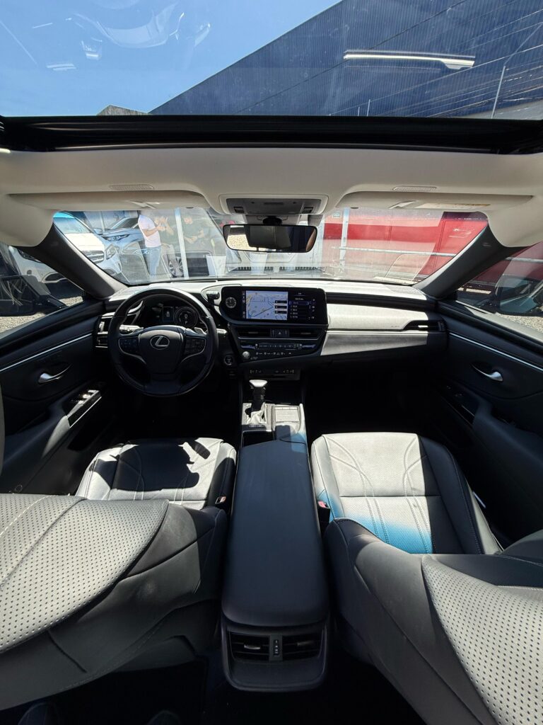 LEXUS ES300H 2.5 HYBRID CVT 2022/2022