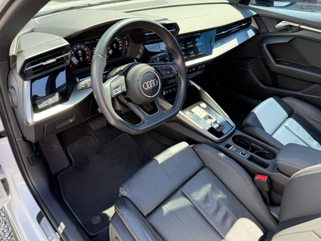 AUDI A3 PERFOMANCE BLACK 2.0 TFSI 2022/2023