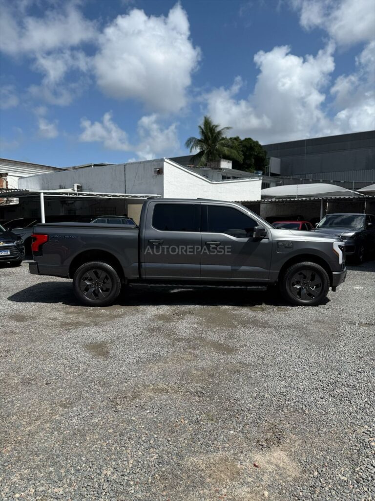 FORD F-150 LARIAT LIGHTNING 4x4 2022/2022 - F150 ELÉTRICO