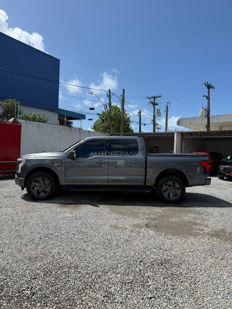 FORD F-150 LARIAT LIGHTNING 4x4 2022/2022 - F150 ELÉTRICO