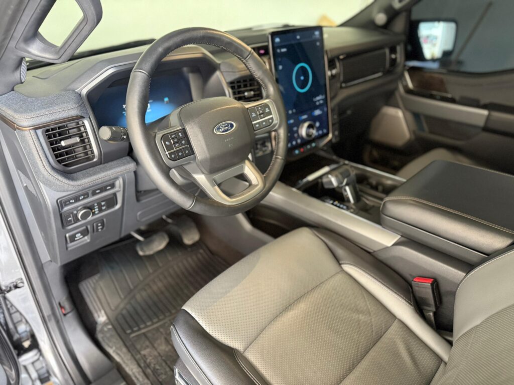 FORD F-150 LARIAT LIGHTNING 4x4 2022/2022 - F150 ELÉTRICO