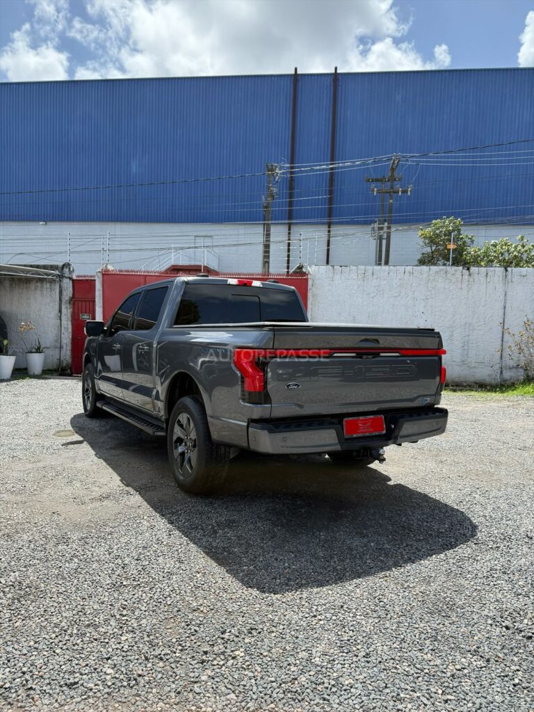 FORD F-150 LARIAT LIGHTNING 4x4 2022/2022 - F150 ELÉTRICO