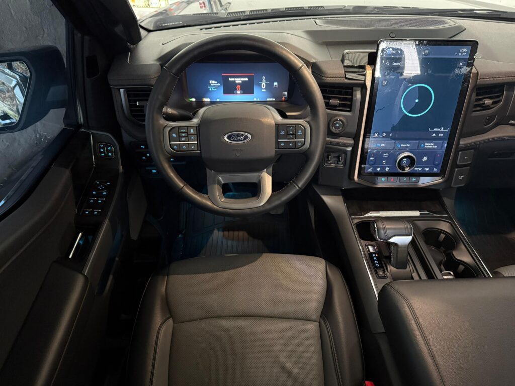 FORD F-150 LARIAT LIGHTNING 4x4 2022/2022 - F150 ELÉTRICO