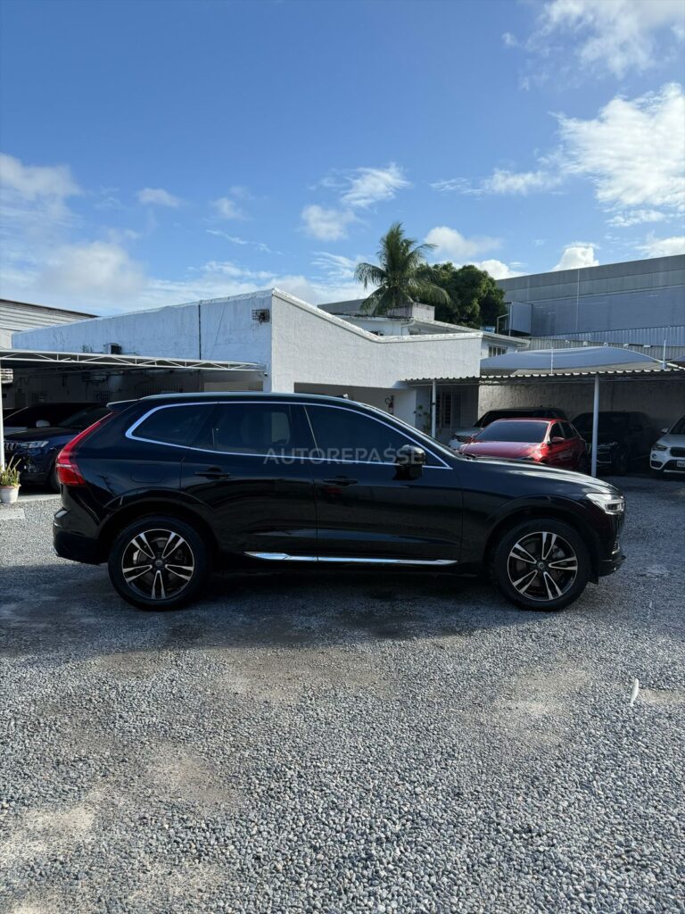 VOLVO XC60 T8 MOMENTUM 2.0 AWD 2021/2021