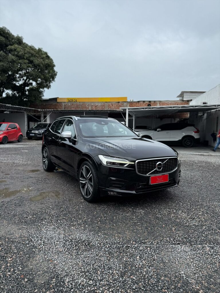 VOLVO XC60 T5 R-DESIGN 2.0 AWD 2018/2018 (BLINDADO)