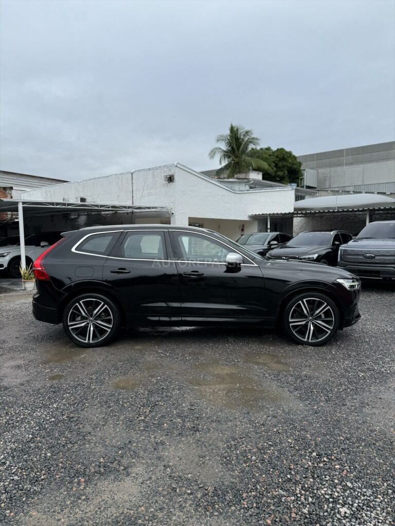 VOLVO XC60 T5 R-DESIGN 2.0 AWD 2018/2018 (BLINDADO)