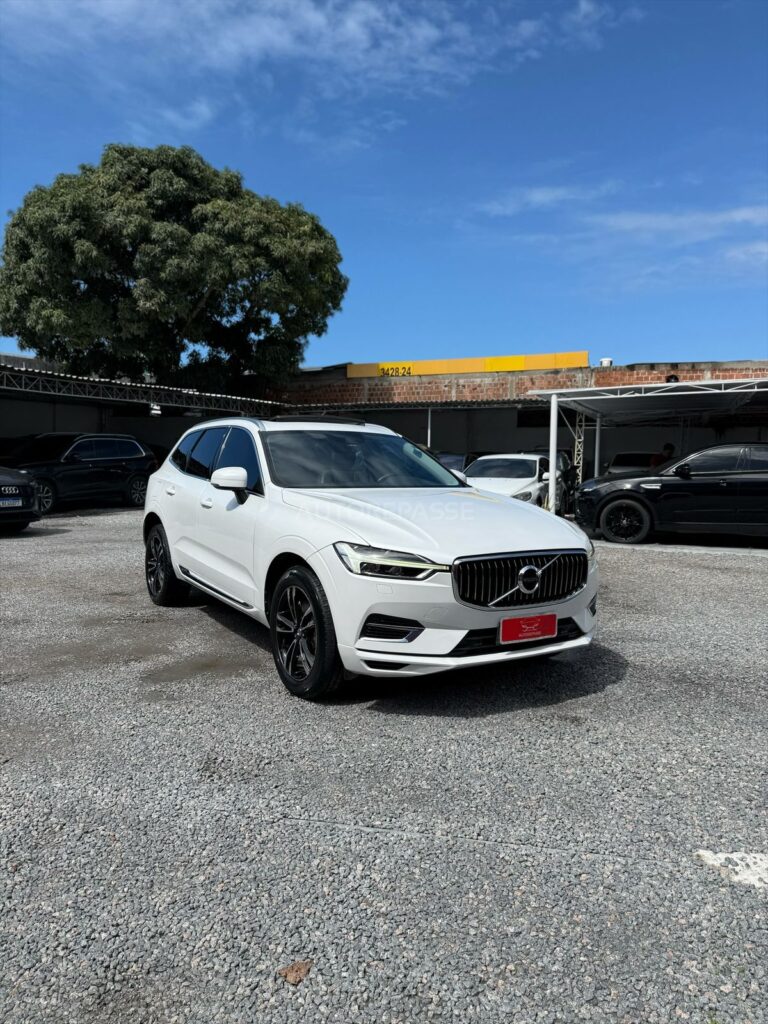 VOLVO XC60 T8 MOMENTUM 2.0 AWD 2021/2021