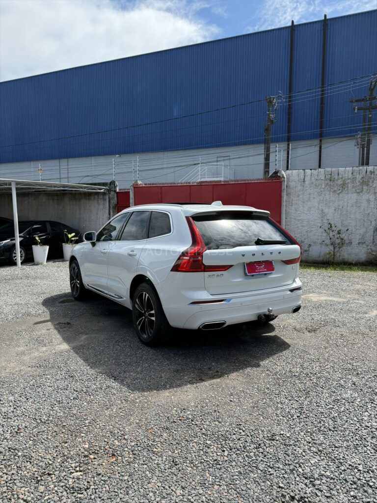 VOLVO XC60 T8 MOMENTUM 2.0 AWD 2021/2021