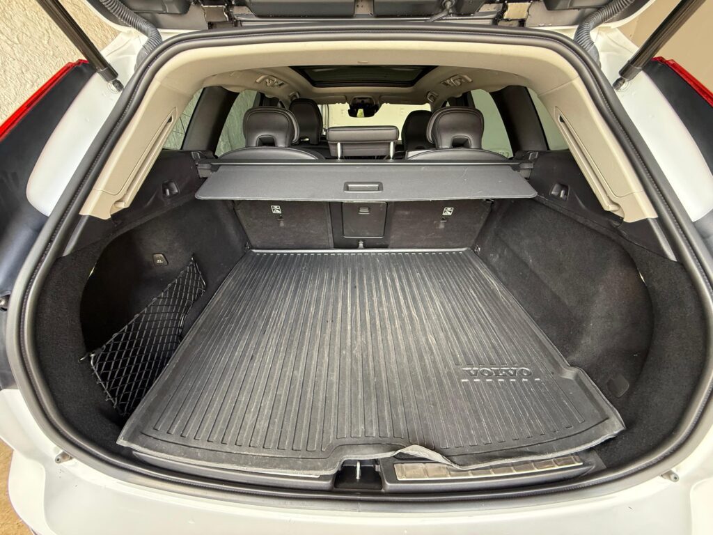 VOLVO XC60 T8 MOMENTUM 2.0 AWD 2021/2021