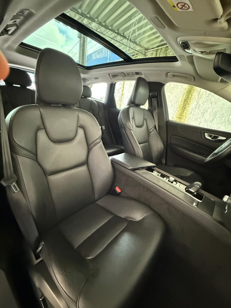 VOLVO XC60 T8 MOMENTUM 2.0 AWD 2021/2021
