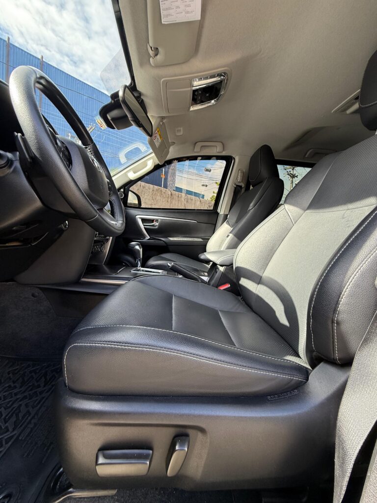 TOYOTA HILUX SW4 SRX 2.8 TDI 4x4 2023/2023 (BLINDADO)