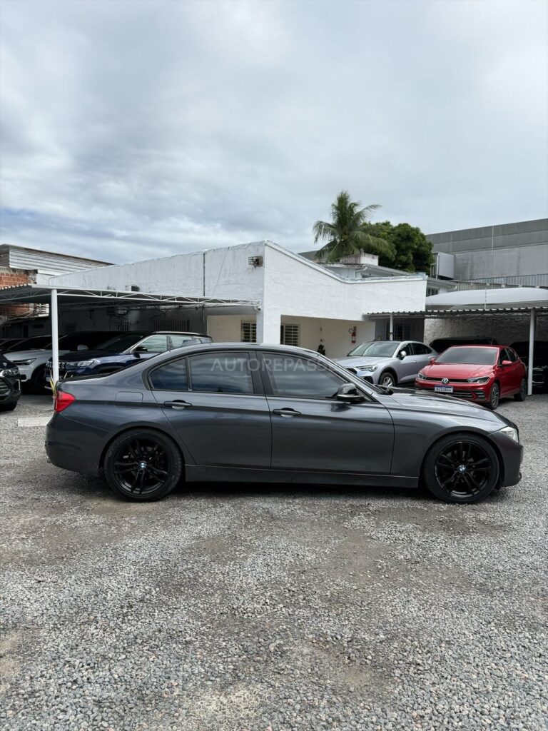 BMW 320i ACTIVE 2.0 TURBO 2014/2014