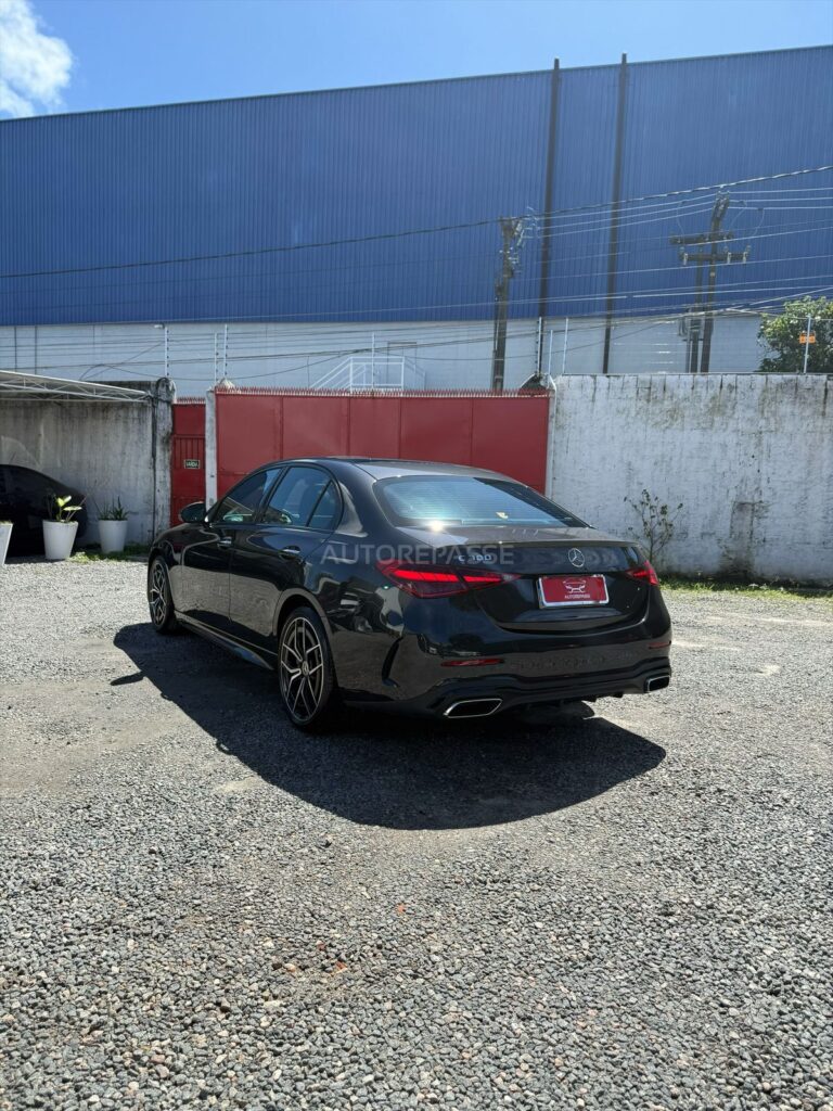 MERCEDES-BENZ C300 AMG LINE 2.0 2023/2024