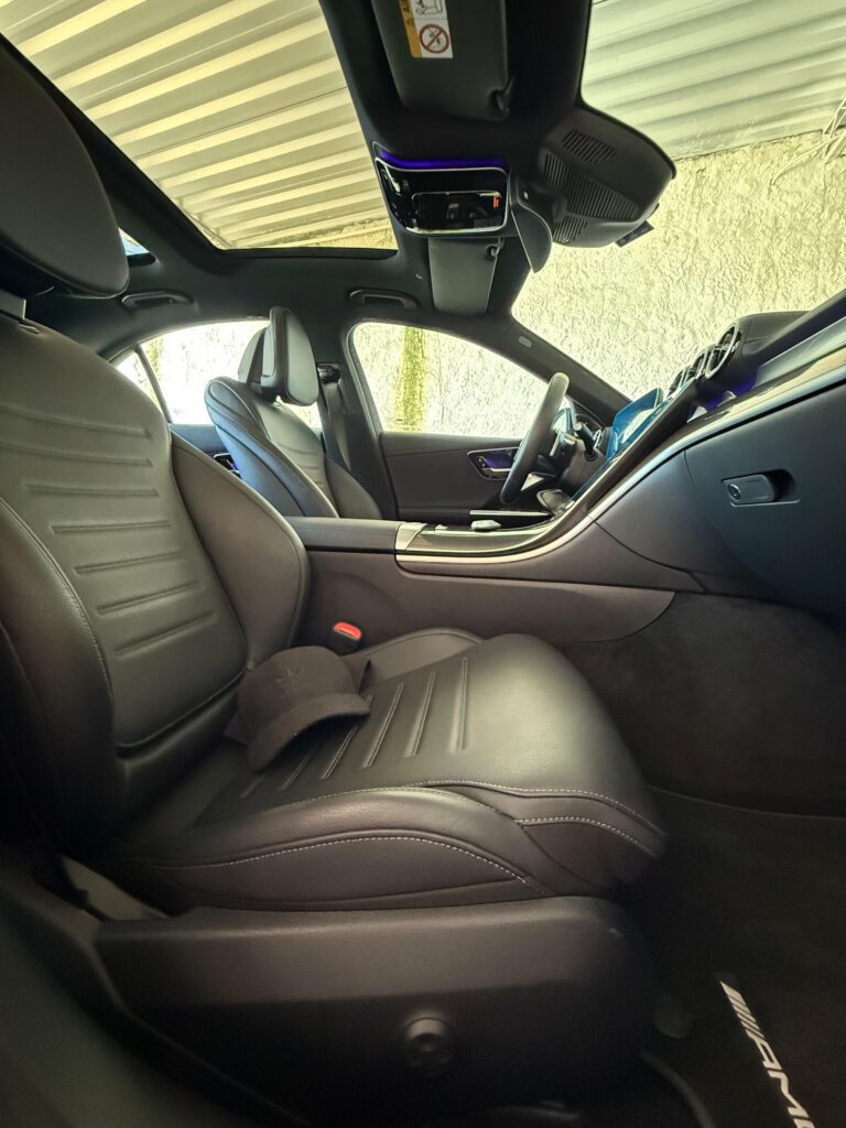 MERCEDES-BENZ C300 AMG LINE 2.0 2023/2024