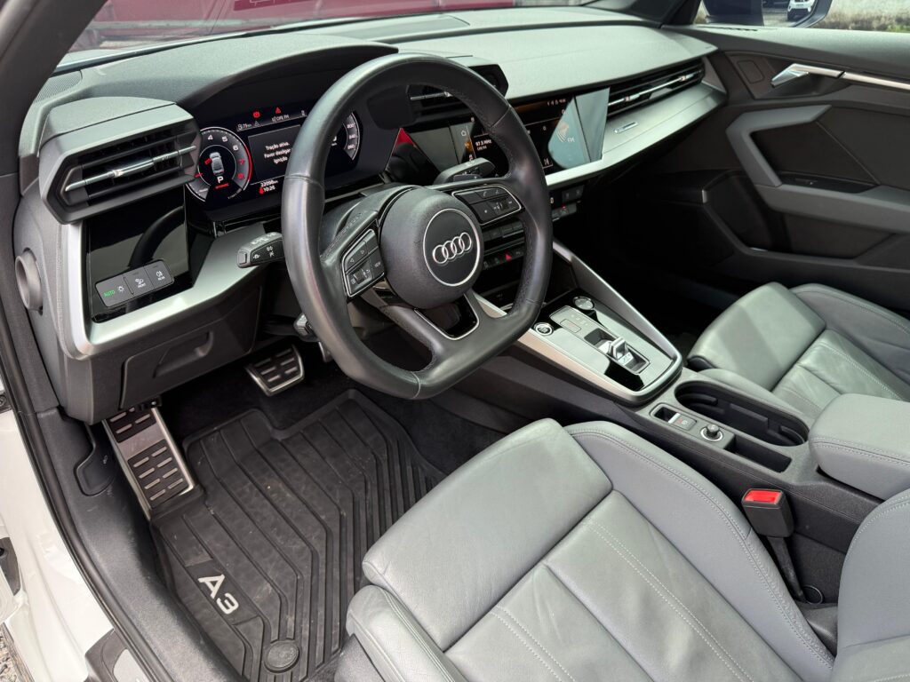 AUDI A3 PERFOMANCE BLACK 2.0 TFSI 2022/2022