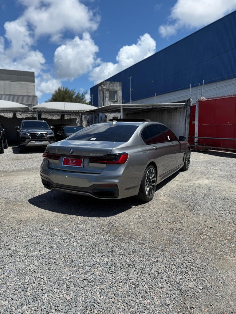 BMW 745 Le M-SPORT 3.0 TURBO 2021/2022