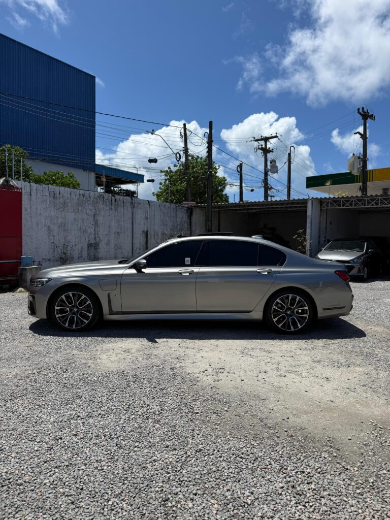 BMW 745 Le M-SPORT 3.0 TURBO 2021/2022