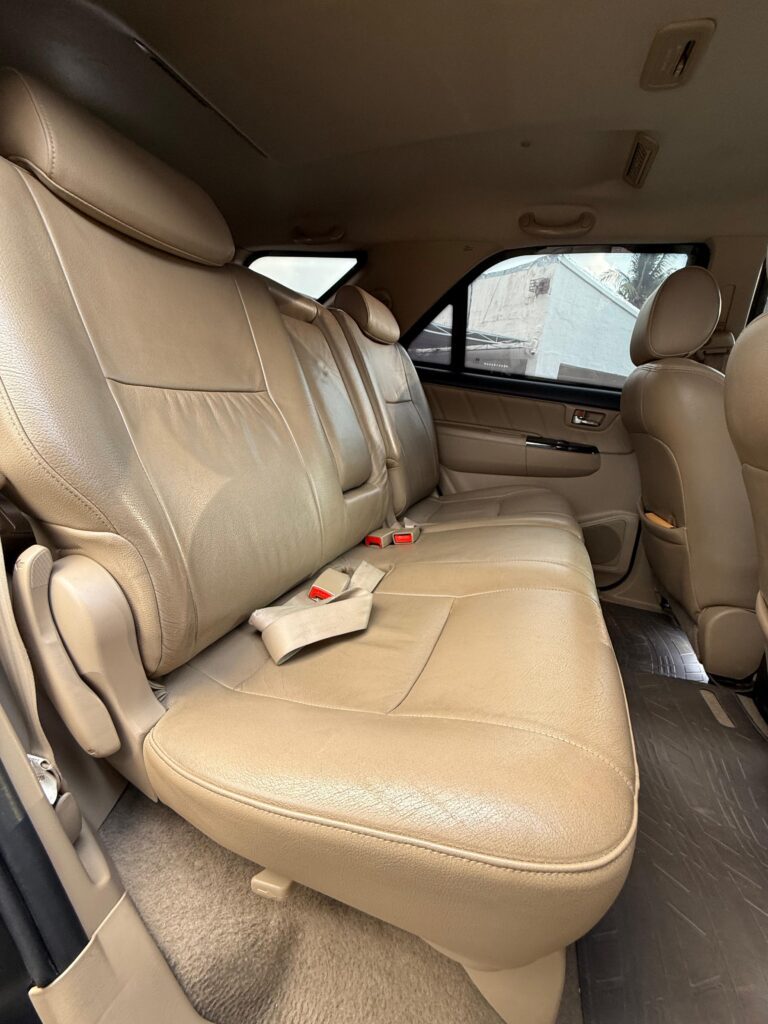 TOYOTA HILUX SW4 SRV 3.0 TDI 4x4 2013/2014