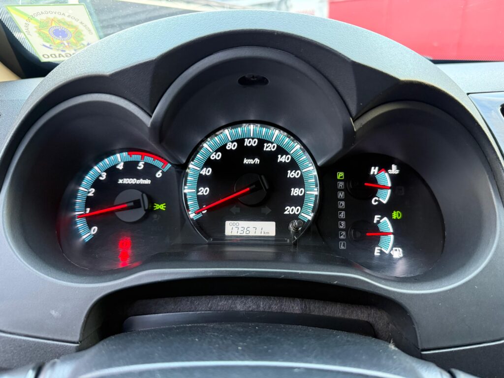 TOYOTA HILUX SW4 SRV 3.0 TDI 4x4 2013/2014