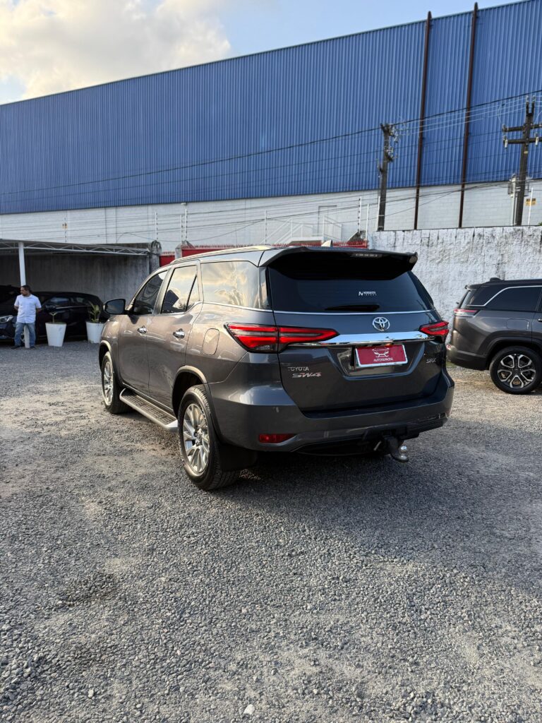 TOYOTA HILUX SW4 SRX 2.8 TDI 4x4 2022/2022