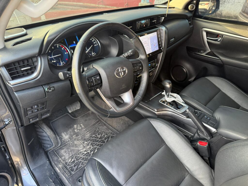TOYOTA HILUX SW4 SRX 2.8 TDI 4x4 2022/2022