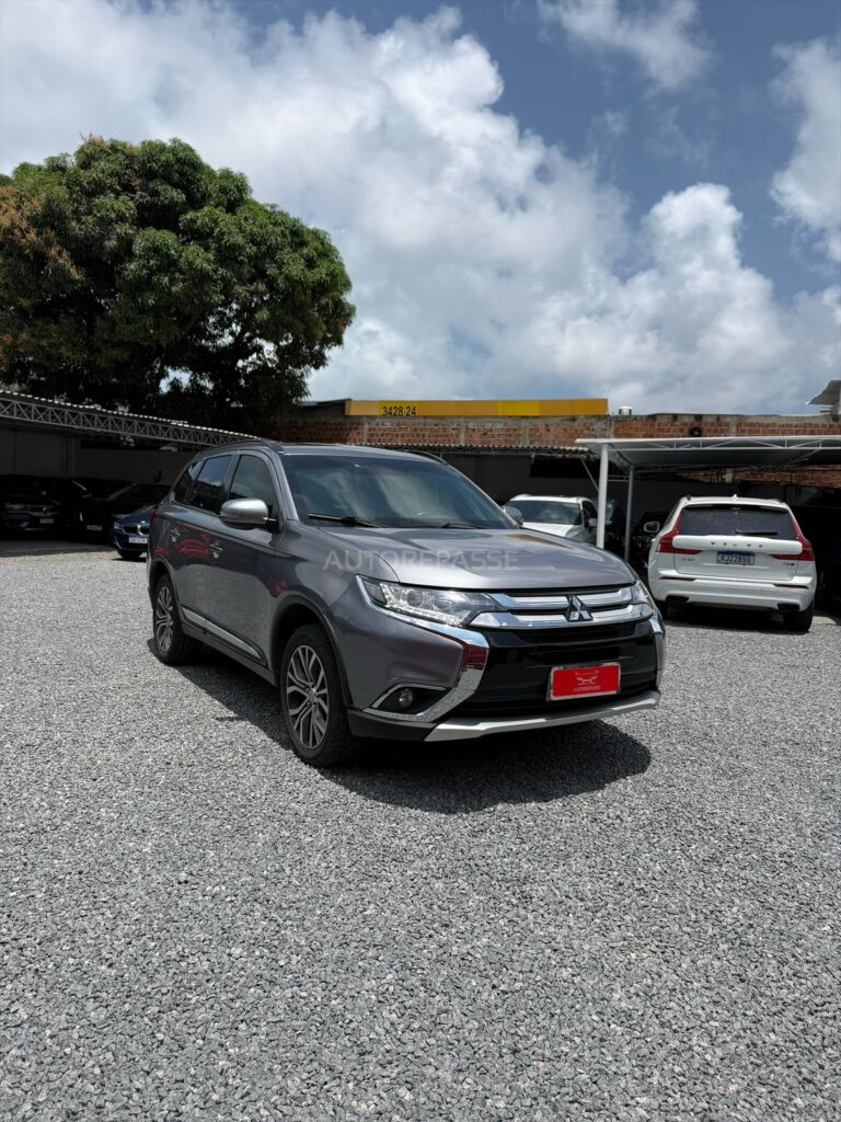 MITSUBISHI OUTLANDER 2.0 AT 2016/2016