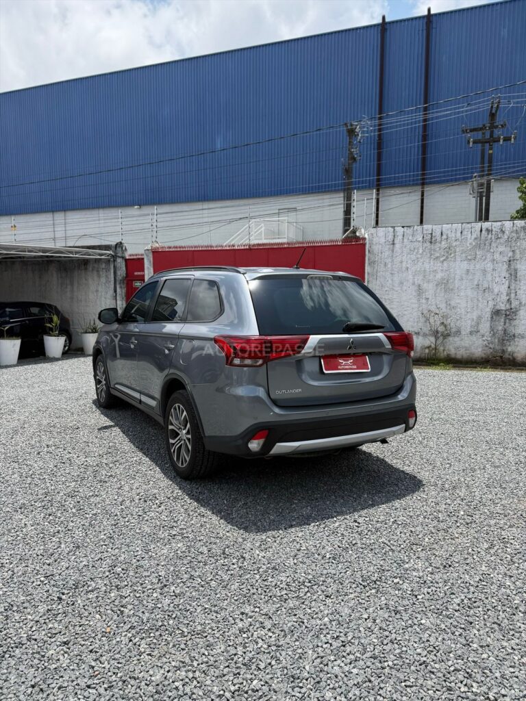 MITSUBISHI OUTLANDER 2.0 AT 2016/2016
