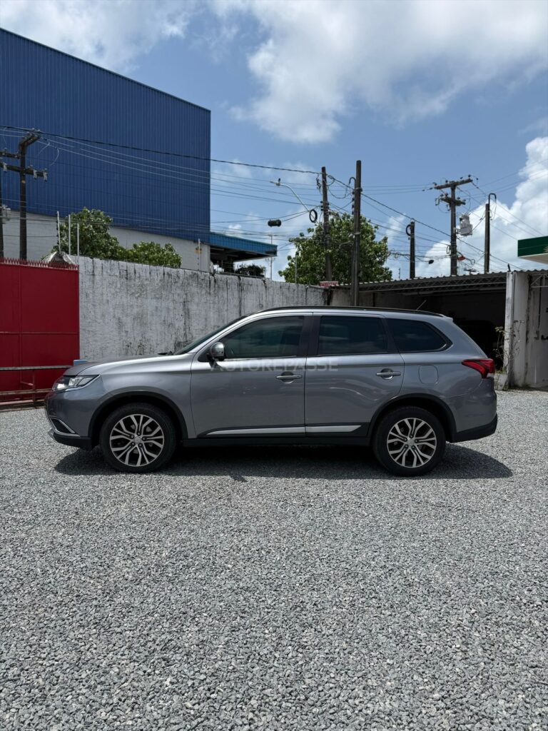 MITSUBISHI OUTLANDER 2.0 AT 2016/2016