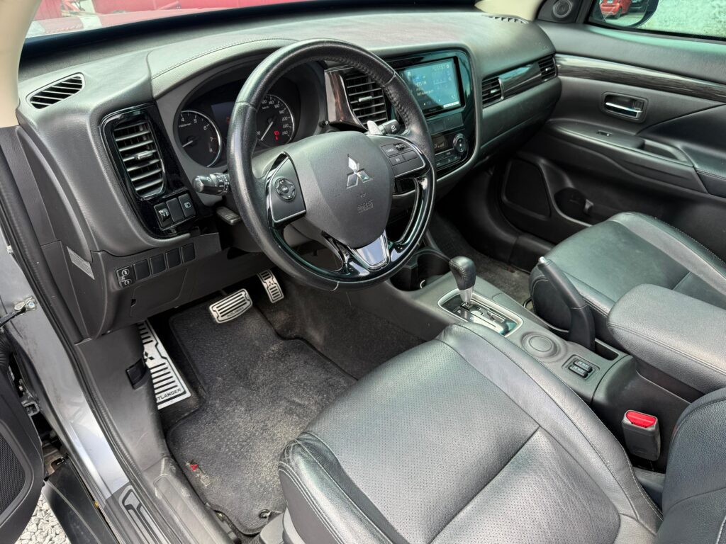 MITSUBISHI OUTLANDER 2.0 AT 2016/2016