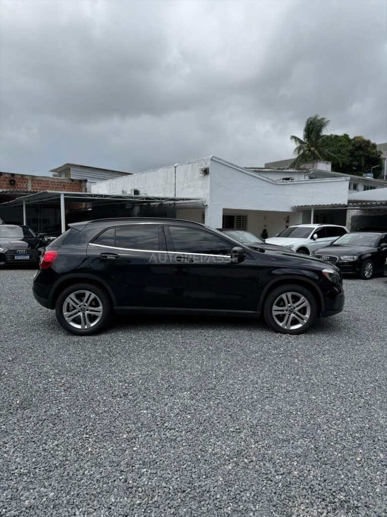 MERCEDES GLA 200 ADVANCE 1.6 2018/2019