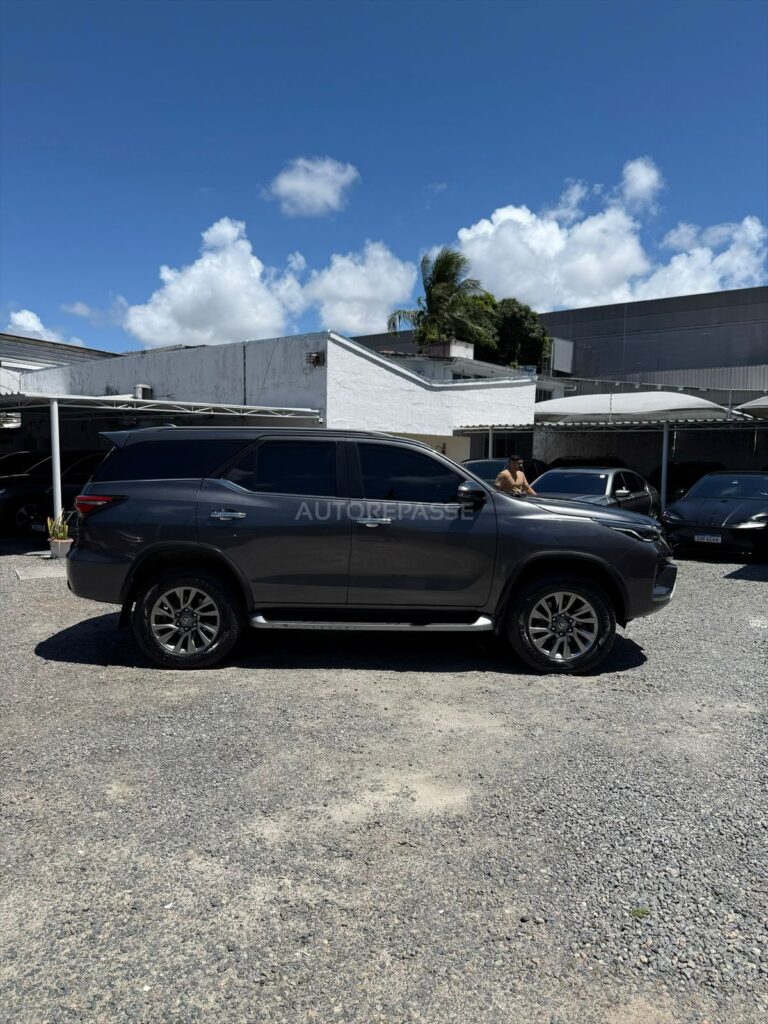 HILUX SW4 SRX 2.8 TDI 4x4 2023/2024