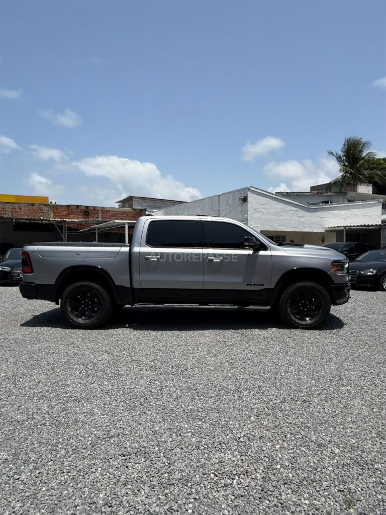RAM 1500 REBEL 5.7 V8 4X4 2022/2022