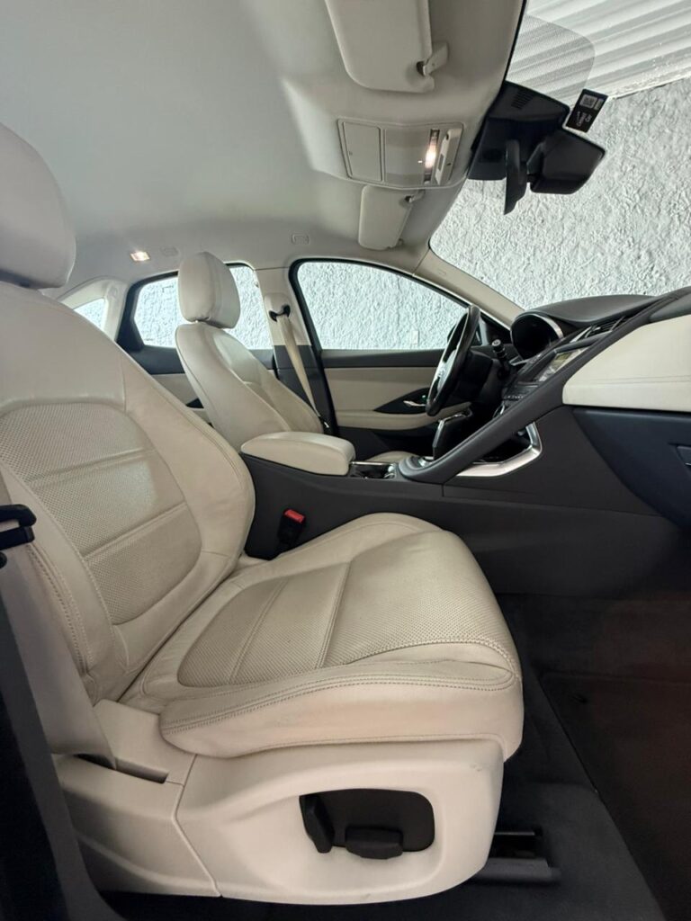 Jaguar e-PACE S P250 2.0 AWD 2018/2018