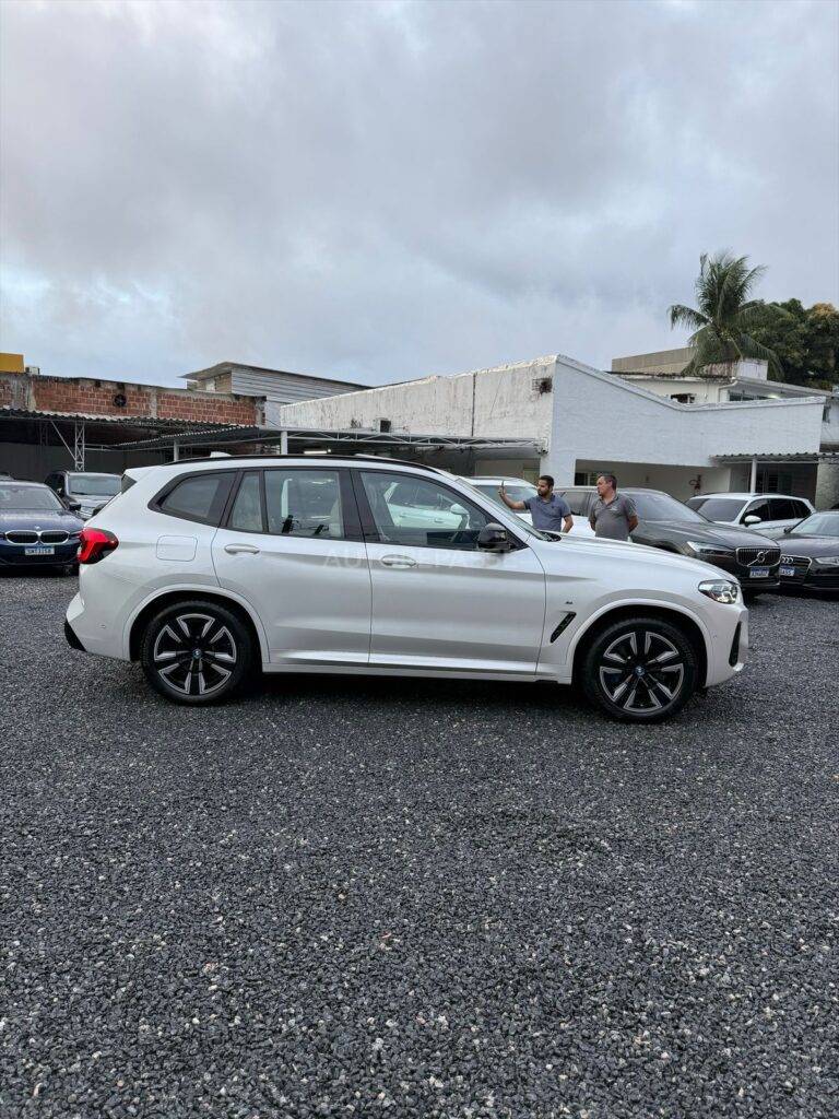 BMW iX3 M-SPORT 2023/2024