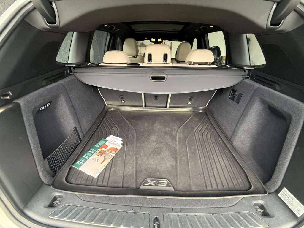 BMW iX3 M-SPORT 2023/2024