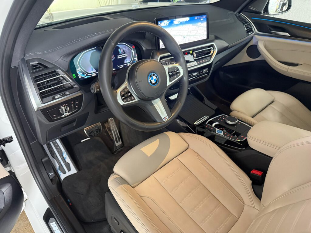 BMW iX3 M-SPORT 2023/2024