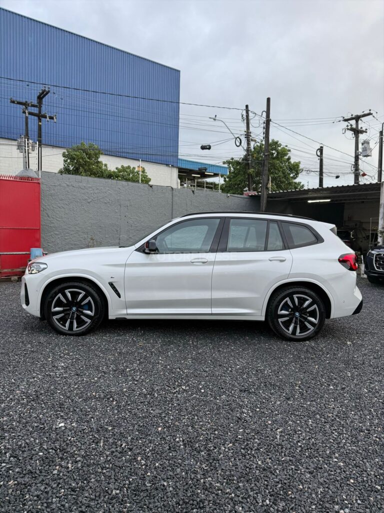 BMW iX3 M-SPORT 2023/2024