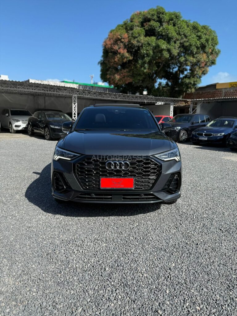 AUDI Q3 SPB PERFORMANCE BLACK 2.0 TFSI 2022/2023