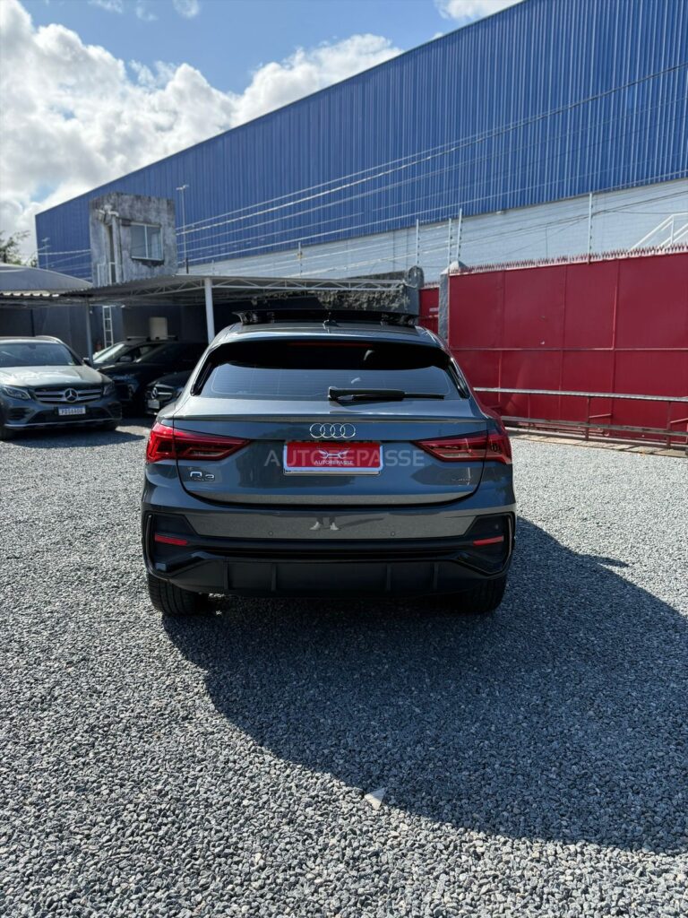AUDI Q3 SPB PERFORMANCE BLACK 2.0 TFSI 2022/2023