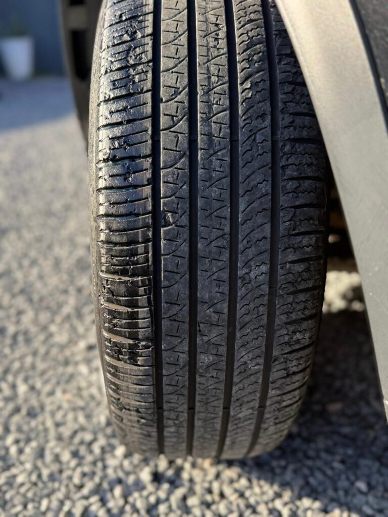 LAND-ROVER DISCOVERY D200 SE 2022/2023