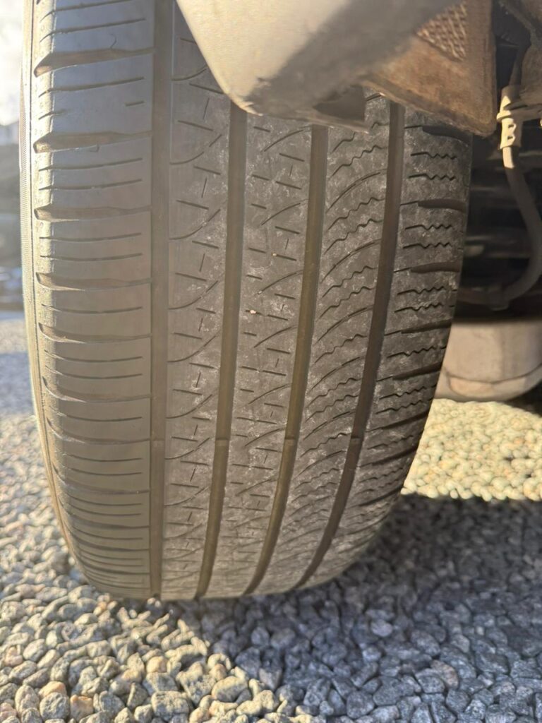 LAND-ROVER DISCOVERY D200 SE 2022/2023