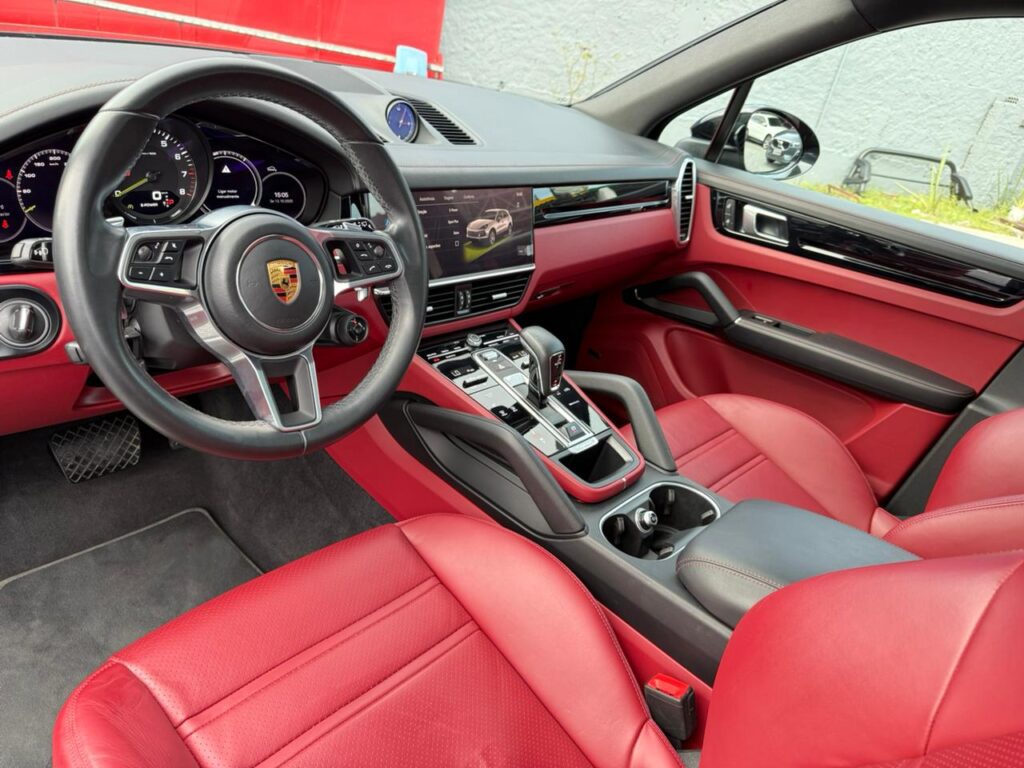 PORSCHE CAYENNE PLATINUM EDITION 2022/2023