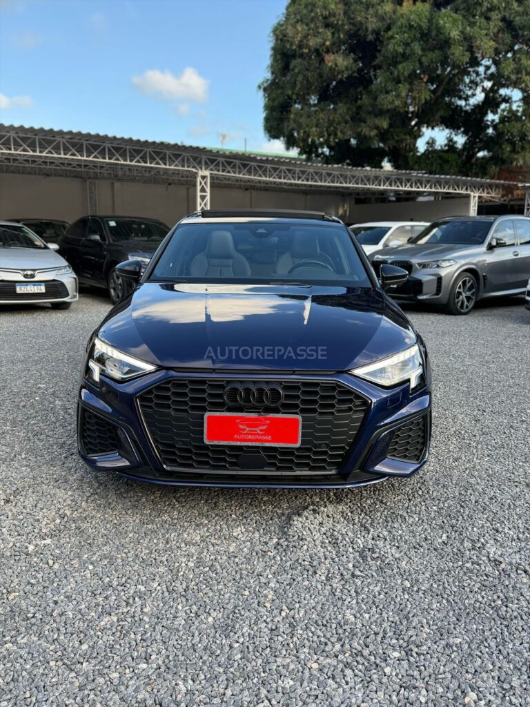 AUDI A3 PERFORMANCE BLACK MHEV  2023/2024