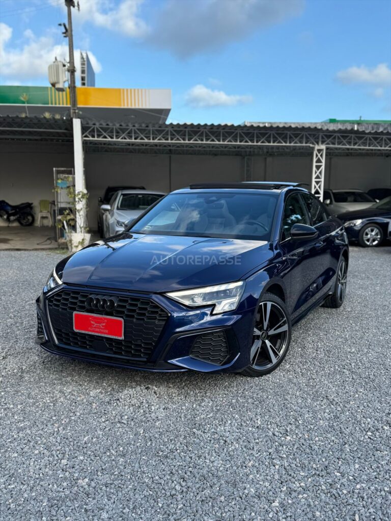 AUDI A3 PERFORMANCE BLACK MHEV  2023/2024