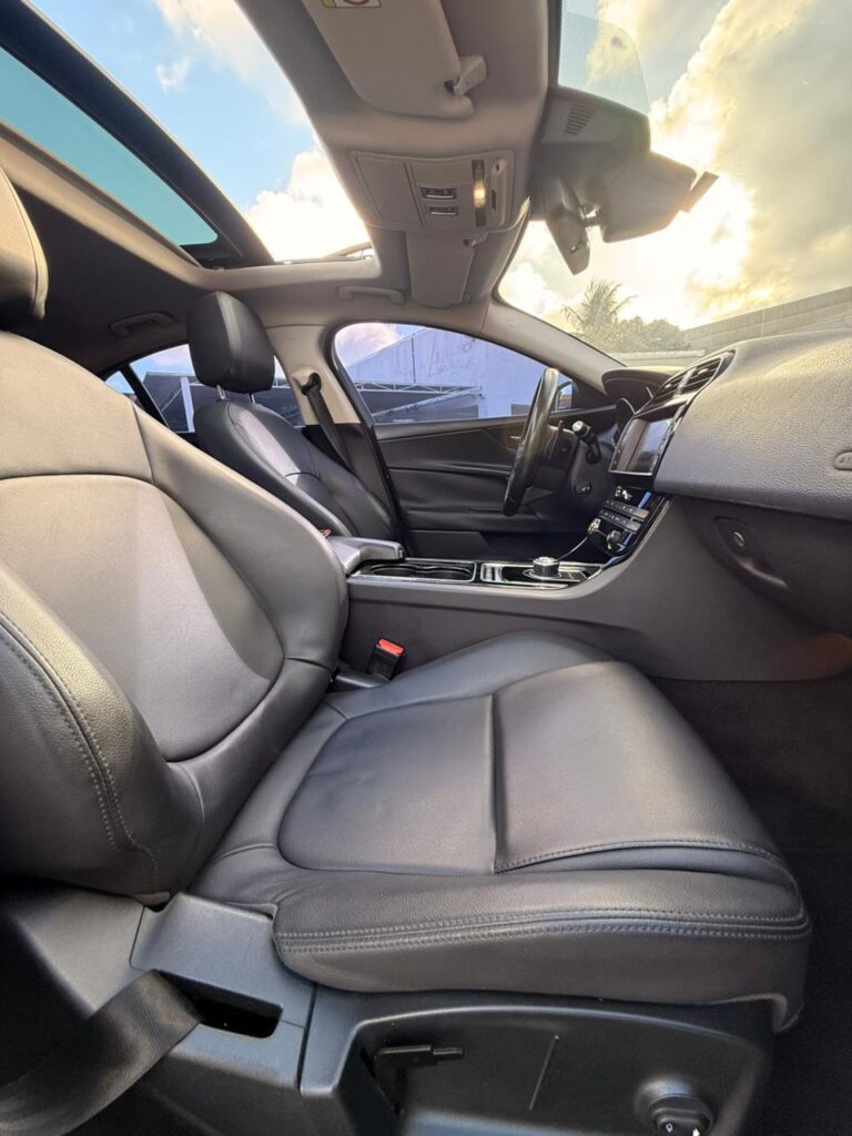 JAGUAR XE PURE 2.0 TURBO 2016/2017