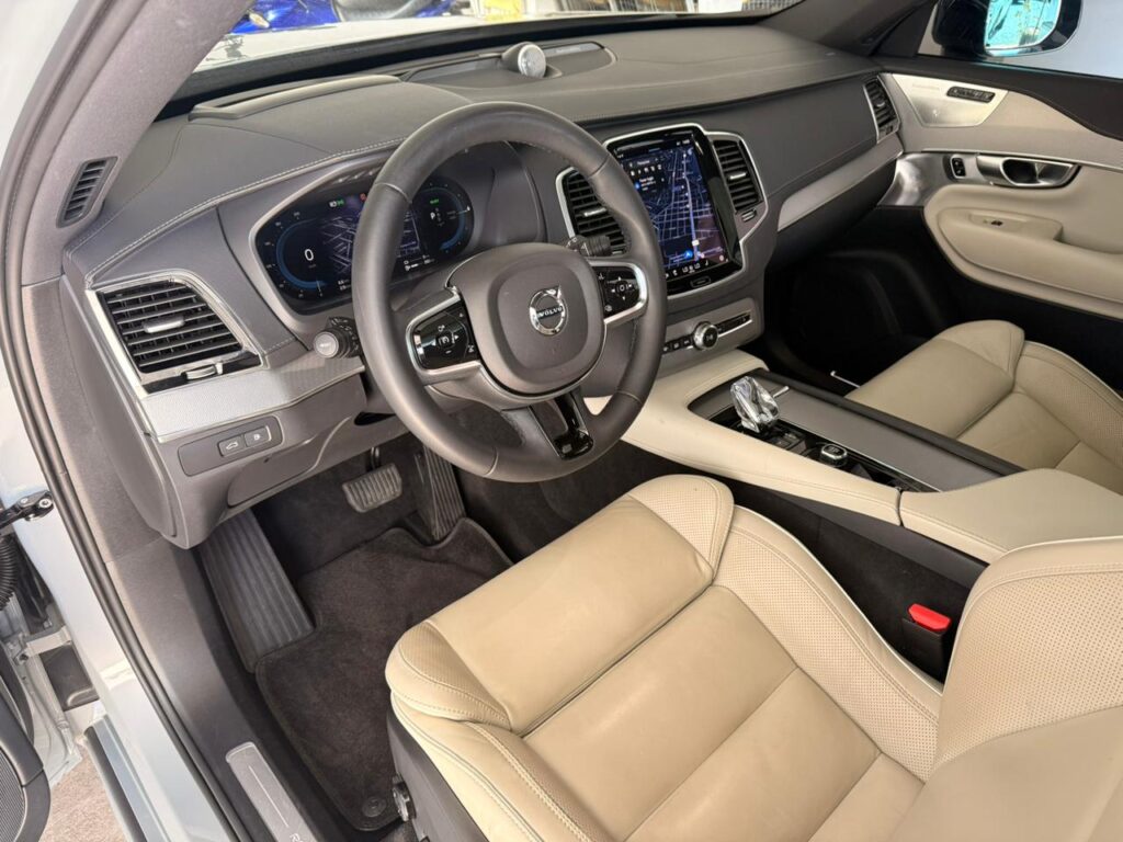 VOLVO XC90 T8 ULTIMATE DARK 2023/2024